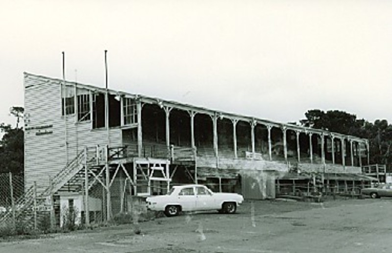 b4921 Grandstand &amp; Ladies Stand Corio Oval