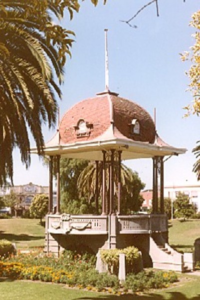 B4791 Hitchcock Memorial Bandstand