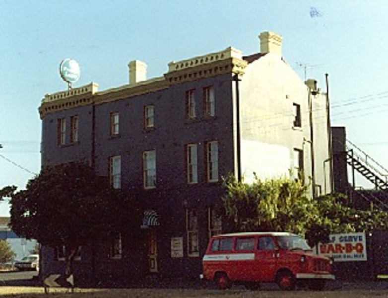 B4661 Fmr Golden Point Hotel