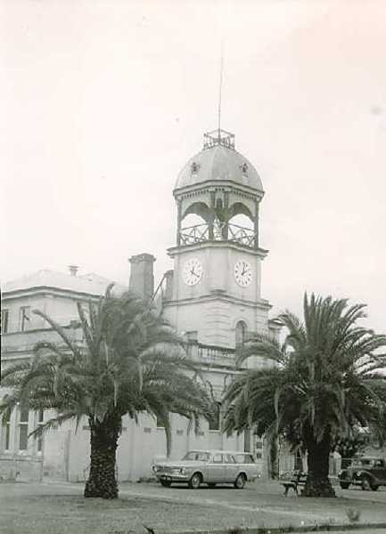 B2192 Town Hall