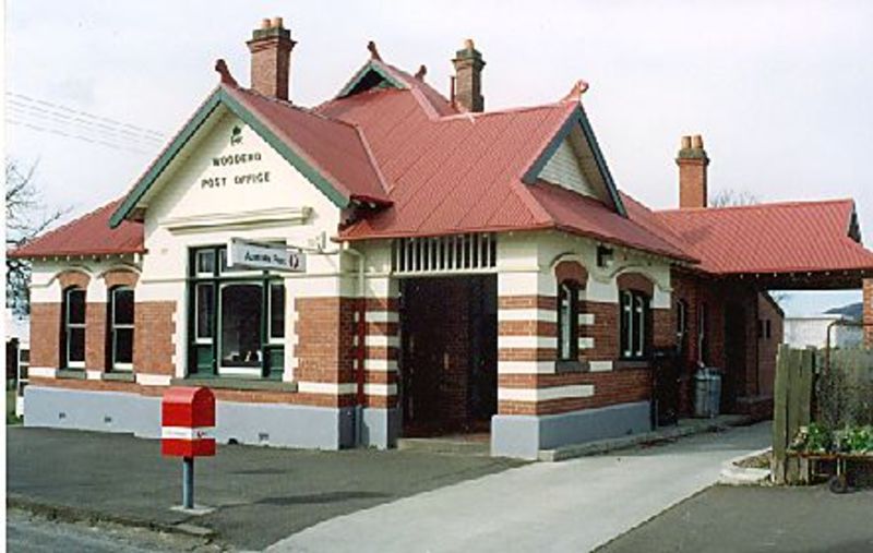 B6257 Post Office High St Woodend