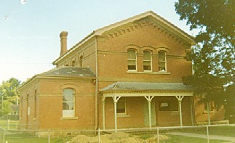 B0247 Court House Mansfield