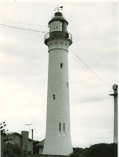 B2176 Lower Lighthouse
