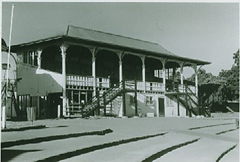 B3673 Grandstand &amp; Rotunda