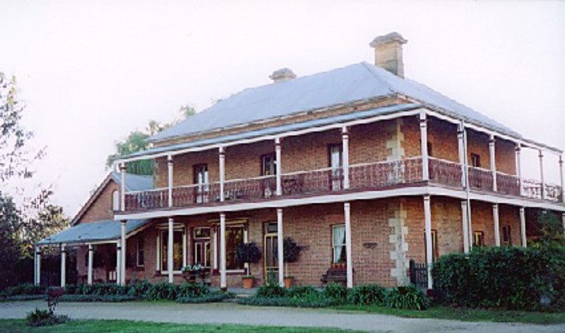 B0698 Ladson's Store Tarrawingee