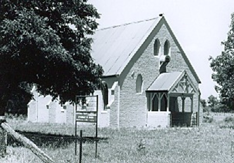 B3252 St Peter's Anglican Church