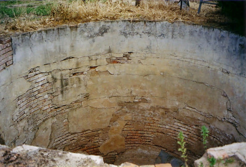 MAW 01 2 - Photograph, Brick lined underground tank - Shire of Northern Grampians - Stage 2 Heritage Study, 2004