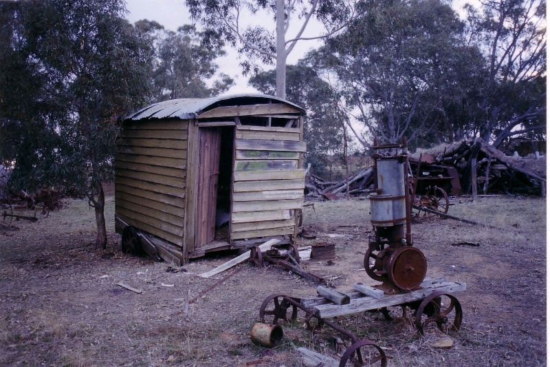 SC 05 1 - Mobile Shepherd's hut with collapsed thatched shed behind - Shire of Northern Grampians - Stage 2 Heritage Study, 2004