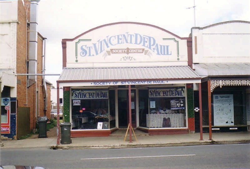 SD 148 - Shop, 'St. Vincent De Paul' (Former ABC Grocery), 35 Napier Street, ST ARNAUD