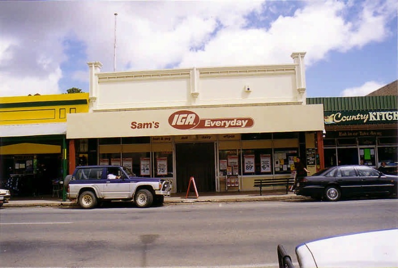 SD 157 - Shop, 'Sam's IGA' (former Suggetts Drapery), 63 Napier Street, ST ARNAUD