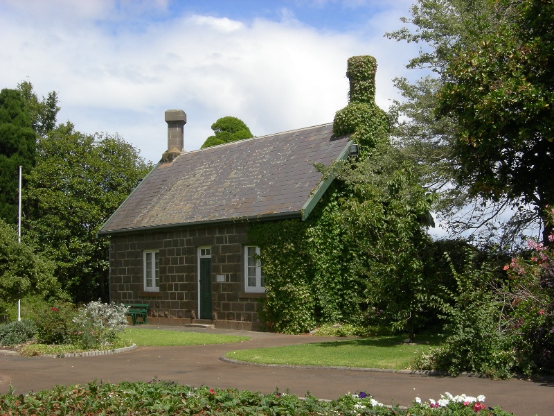 PROV H2214 Portland B G Curator's Cottage 1859