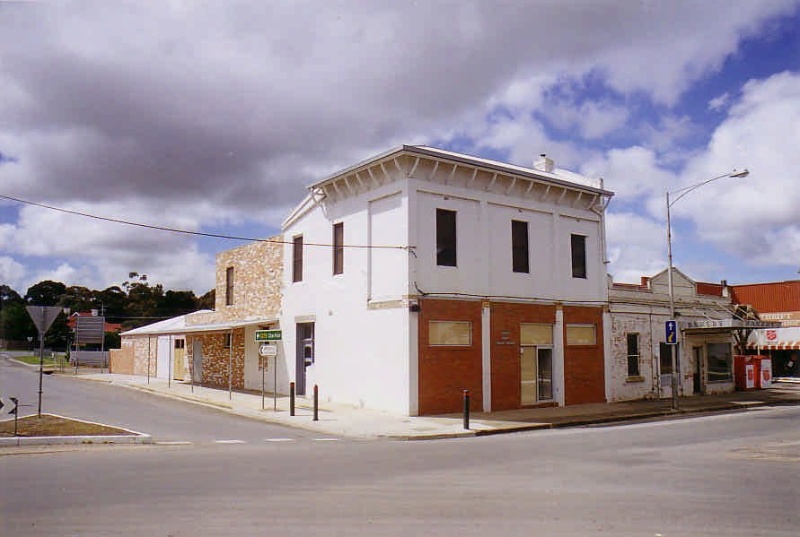 SD 188 - Building - 'Kell and Son Funeral Directors', 136 Napier Street, ST ARNAUD