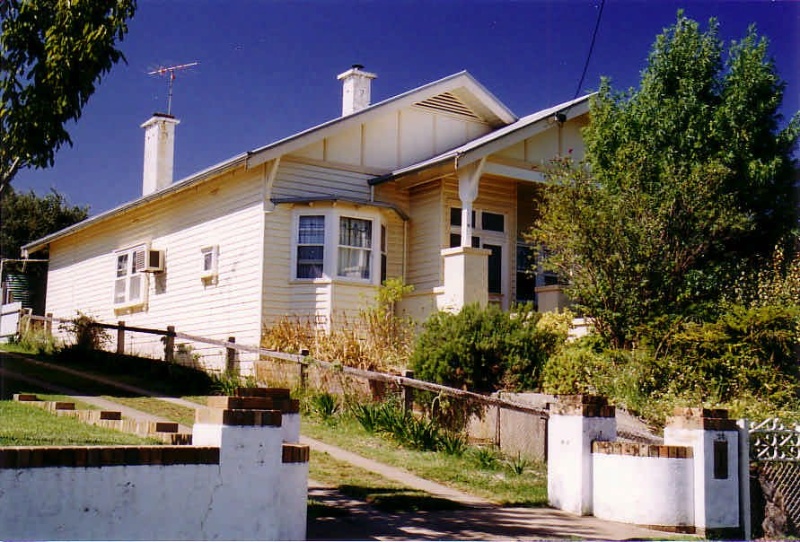 SD 196 - House, 22 North Western Road, ST ARNAUD
