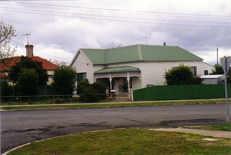 SL 058 - House, 21 Clifton Avenue, STAWELL