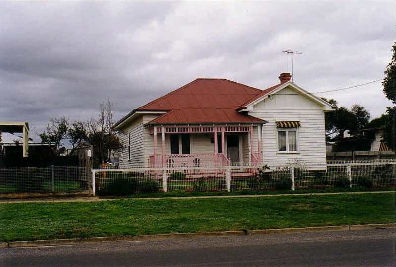 SL 059 - House, 22 Clifton Avenue, STAWELL