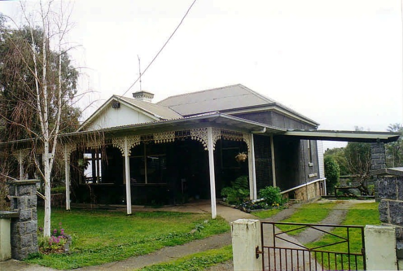 SL 303 - House, 'Taranaki', 18 Seaby Street, STAWELL