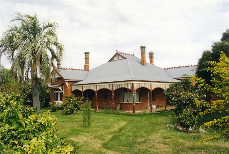 SL 334 - House, 2 Skene Street, STAWELL