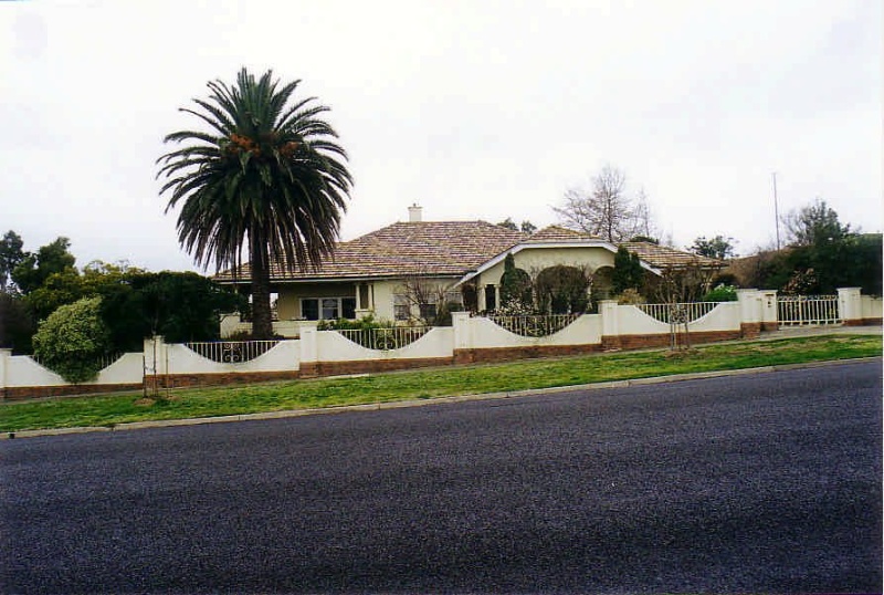 SL 376 - House, 49-51 Smith Street, STAWELL