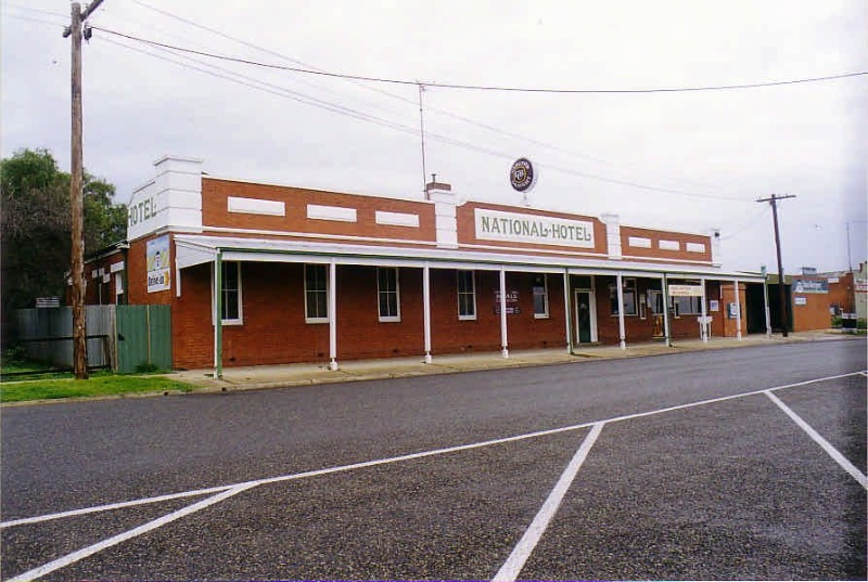 SL 393 - National Hotel, 16 Wakeham Street, STAWELL