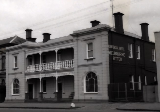 B1466 Commercial Hotel Princes Hwy Colac