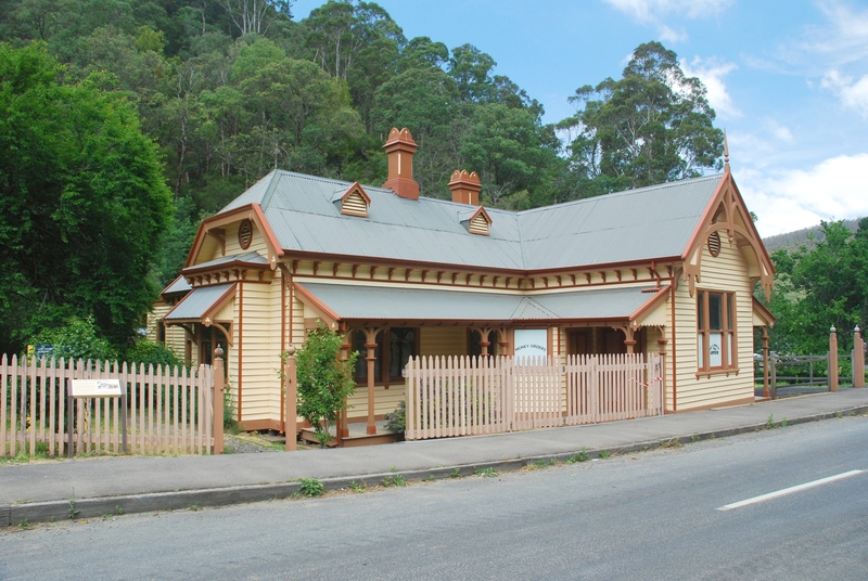 FORMER WALHALLA POST OFFICE AND RESIDENCE SOHE 2008