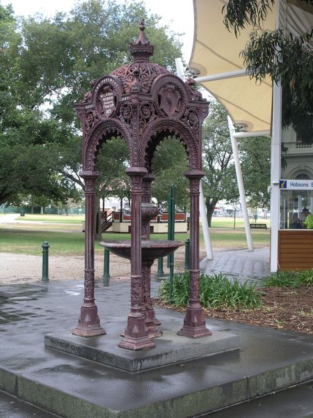 WILKINSON MEMORIAL DRINKING FOUNTAIN SOHE 2008