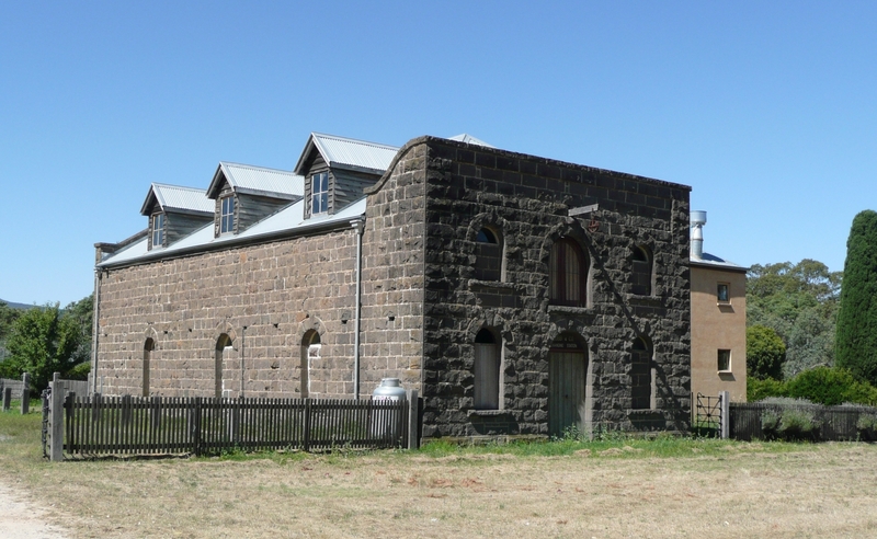 FORMER COBB &amp; CO STAGING STABLES SOHE 2008