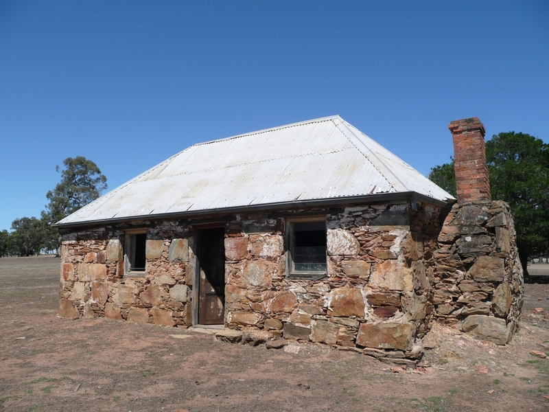 TOTTINGTON HOMESTEAD, STONE COTTAGE AND WOOLSHED SOHE 2008