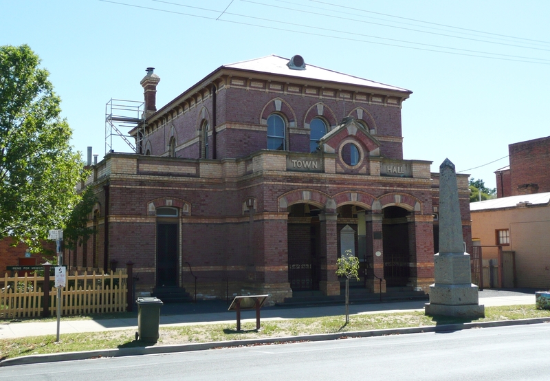 DUNOLLY COURT HOUSE SOHE 2008