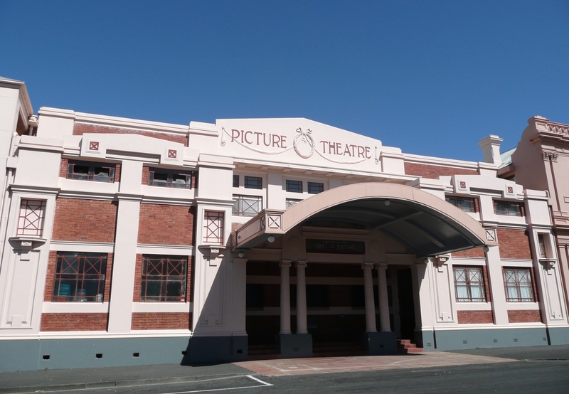 THEATRE ROYAL AND MECHANICS INSTITUTE SOHE 2008