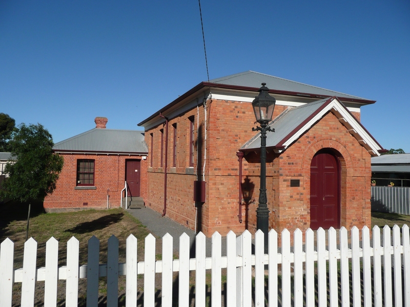 FORMER AVOCA COURT HOUSE SOHE 2008