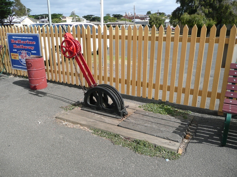 QUEENSCLIFF RAILWAY STATION SOHE 2008