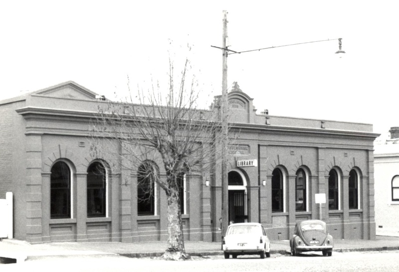 B2653 Castlemaine Library