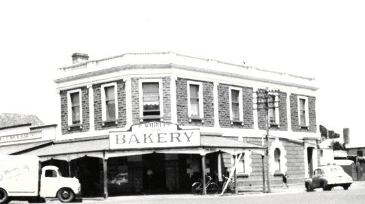 B0354 Bakery Cnr Percy &amp; Henty Sts Portland