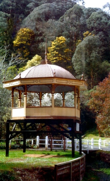 B0766 Bandstand Walhalla