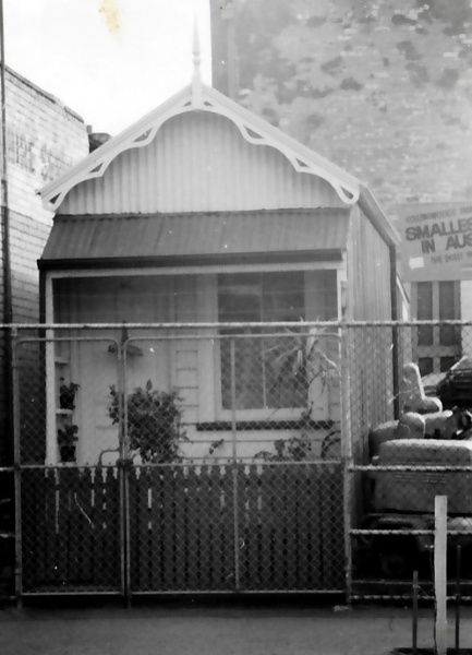 B2511 Dolls House while at 103 Wellington St Collingwood