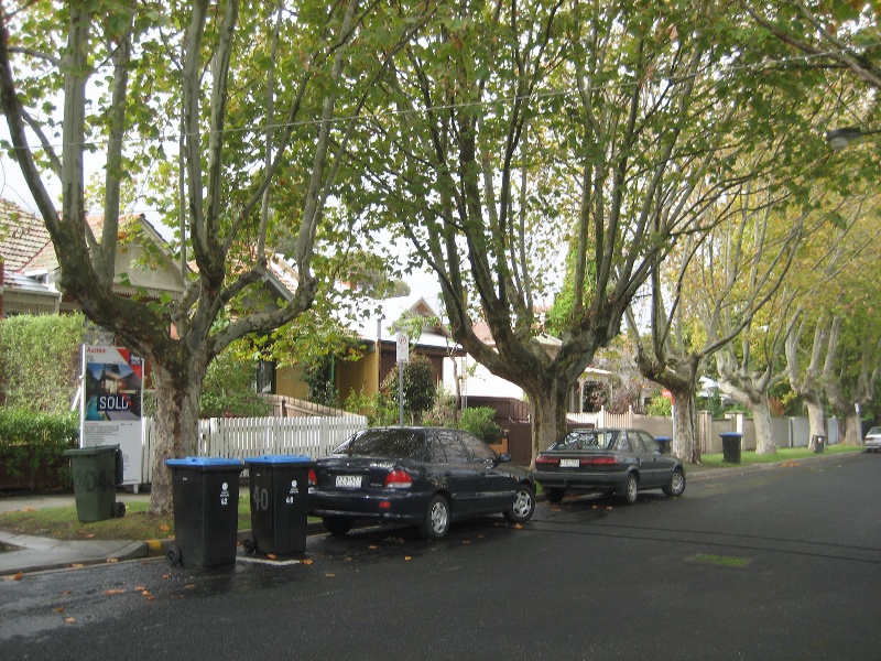 Chatsworth Road precinct.