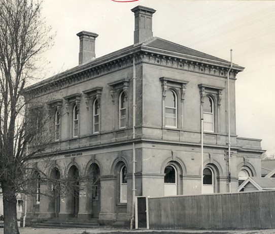 B1055 Post Office Clunes