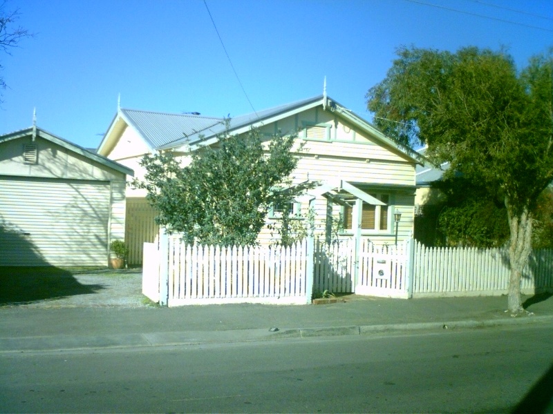 16 George Street, Geelong West