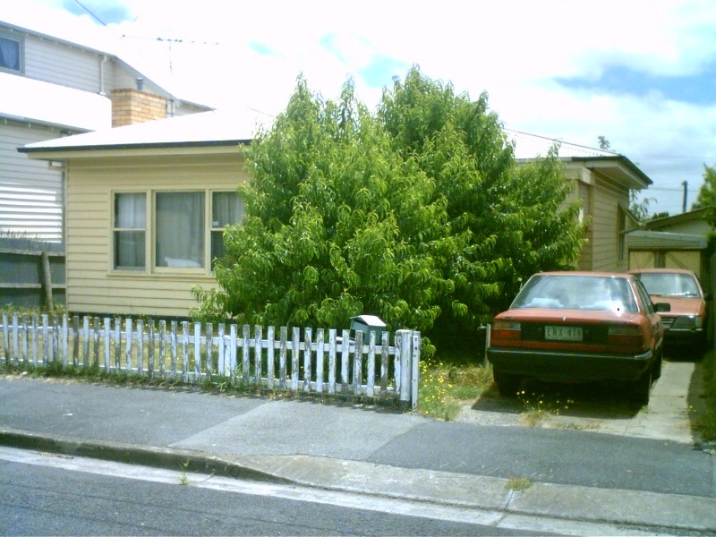 10 Pizer Street, Geelong West
