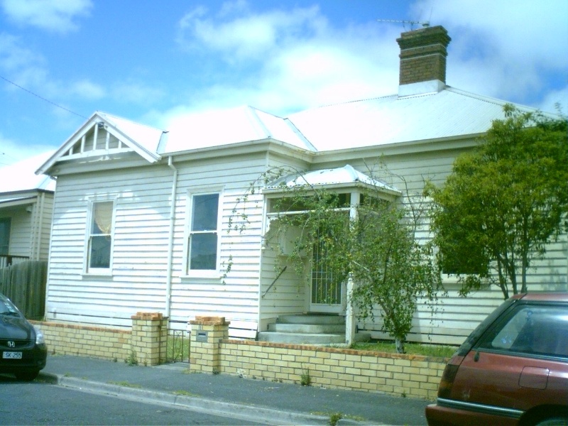 11 Pizer Street, Geelong West