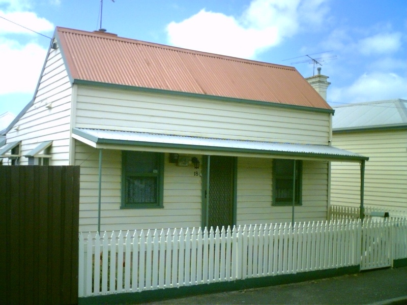 18 Potter Street, Geelong West.jpg