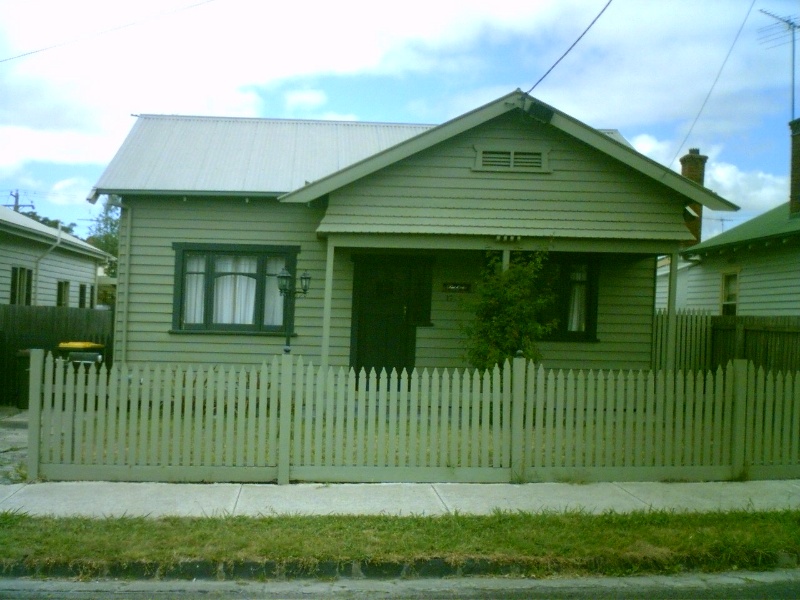17 Crofton Street, Geelong West
