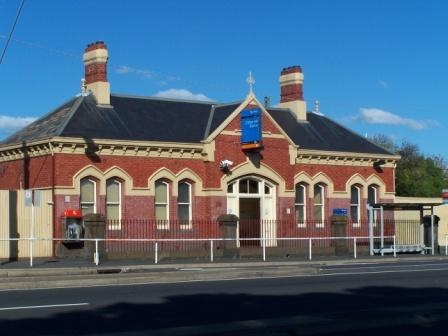 Clifton Hill Railway Station