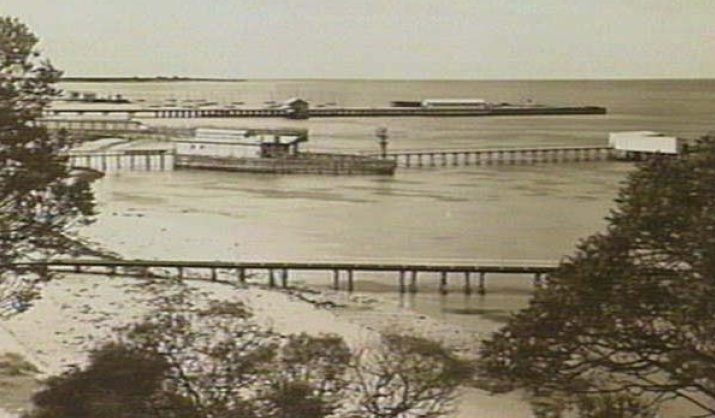 View of the Sea Baths &amp; Piers from the Citizens Park Queenscliff c. 1915. Source: SLV (a02724)
