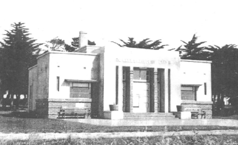 A new hot baths complex was constructed in 1936. Source: Photograph courtesy of Justin Francis, Queenscliffe Borough Council.