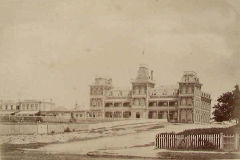 View across the undeveloped Customs Reserve towards Admans Grand Hotel (now the Vue Grand Hotel) c. 1882. Source: SLV