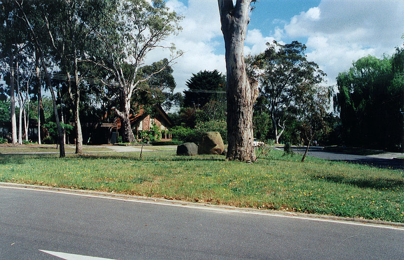 Glenard Drive, Glenard Estate