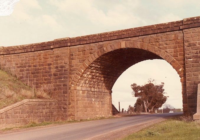 B2972 Rail Bridge over Riddell Road, Riddells Creek