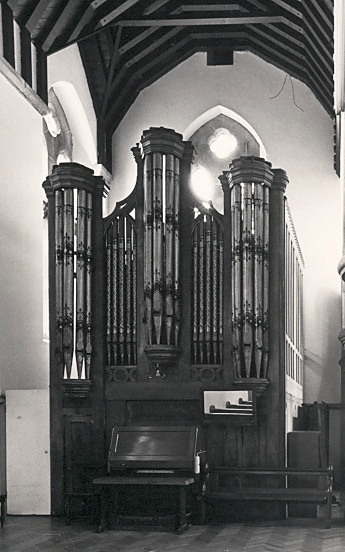 B2025 St Ignatius Church Organ